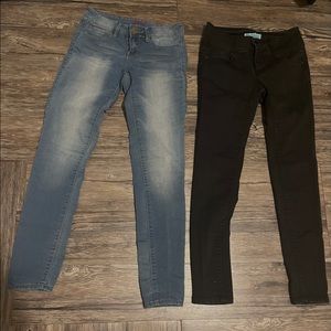 Juniors Low Rise 2 Pair of Jeans